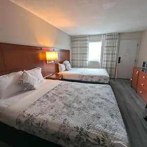 ** Hotel 7 Nights Kanada