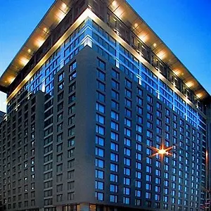 **** Hotel Embassy By Hilton - Kanada